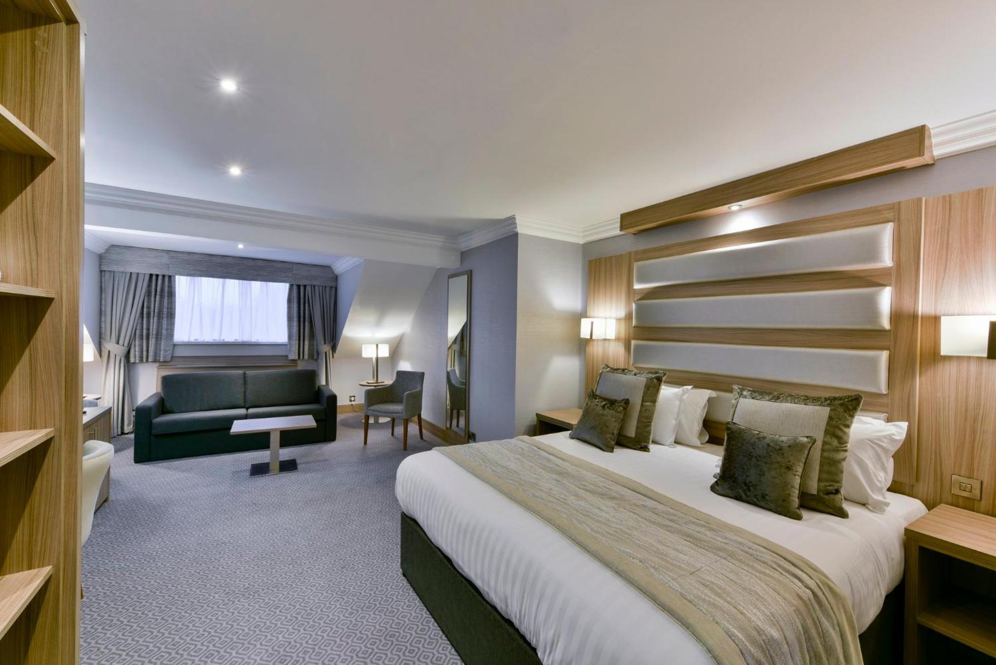 Holiday Inn - Manchester - Oldham By Ihg מראה חיצוני תמונה
