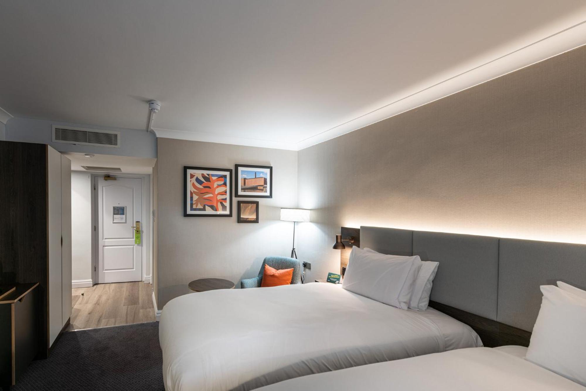 Holiday Inn - Manchester - Oldham By Ihg מראה חיצוני תמונה