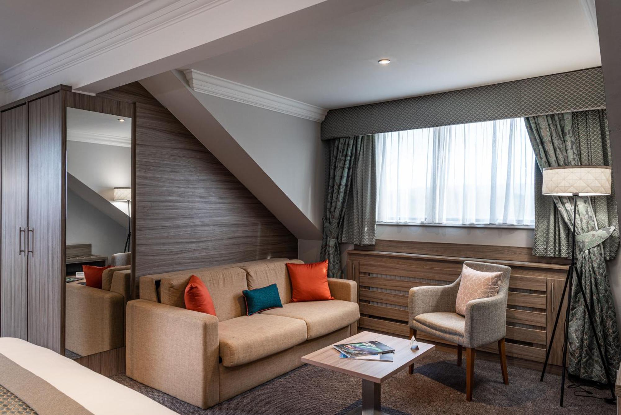 Holiday Inn - Manchester - Oldham By Ihg מראה חיצוני תמונה