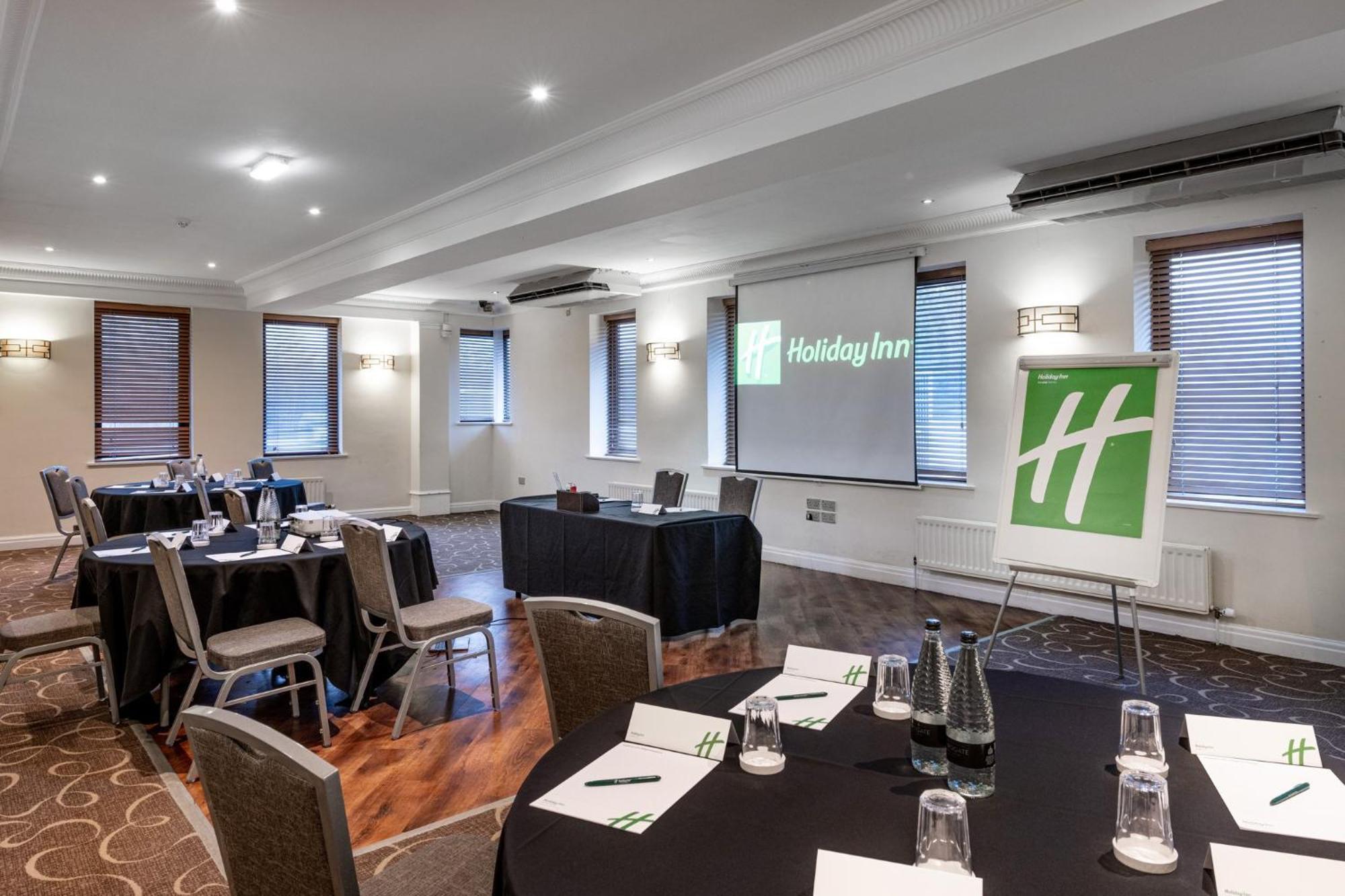 Holiday Inn - Manchester - Oldham By Ihg מראה חיצוני תמונה