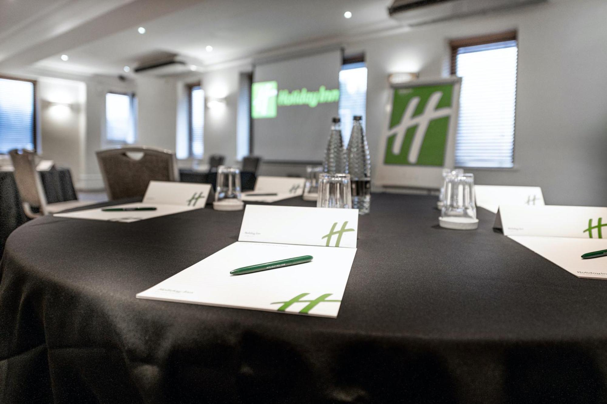 Holiday Inn - Manchester - Oldham By Ihg מראה חיצוני תמונה